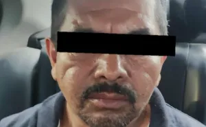 Fiscalía de Oaxaca ejecuta orden de aprehensión y detiene a mecánico por el delito de abuso de confianza