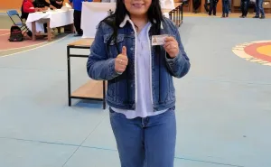 Diputada Tania Caballeros vota en jornada de Revocación de Mandato