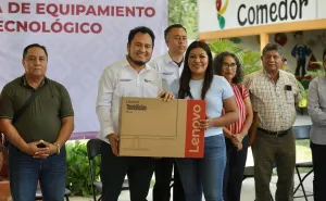 IEEPO entrega paquetes tecnológicos a 95 escuelas del Istmo 