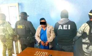 Cateo en punto de narcomenudeo en la Sierra Norte, detienen a una persona y aseguran dosis de droga