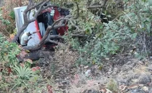 Al barranco camión de carga en la 175 