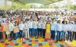 Entrega IEEPO equipamiento tecnológico a 75 escuelas en Huatulco
