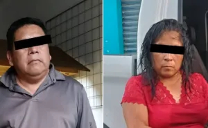 Fiscalía de Oaxaca ejecuta cateo en Santa Lucía del Camino; detiene a dos personas por narcomenudeo