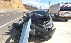 Choque en la supercarretera Barranca Larga - Ventanilla 