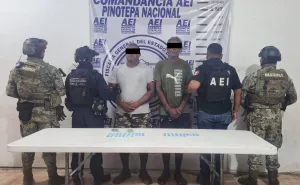 Desarticulan célula de narcomenudeo por venta de sustancias ilícitas afuera de secundaria