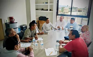 IEEPO atiende demandas educativas en la región Triqui, mantiene diálogo con el MULT 