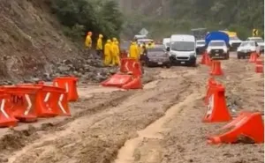 DE PARADOJAS Y UTOPÍAS / Nuestras vías terrestres: Un fiasco / RAÚL NATHÁN PÉREZ 