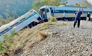 Liberan a exoperadores del Tren Interoceánico tras acuerdo reparatorio por descarrilamiento en Oaxaca