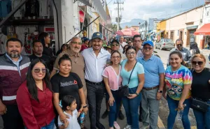 Mantiene Ray Chagoya cercanía en territorio con vecinas y vecinos