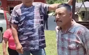 Retienen a dos personas en Quetzalapa por presunto desvío de recursos