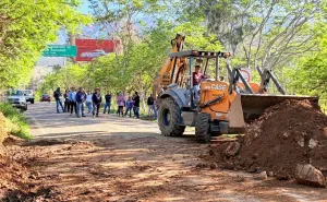 Después de más de siete meses, habitantes de Tlalixtac de Cabrera, reabrieron la carretera a Huayápam
