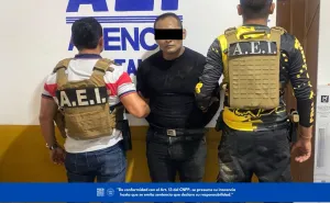 FGEO detiene en flagrancia a una persona por probable delito contra la salud; aseguran dosis de cristal