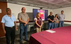 Anuncian fecha de pagos de beca "Rita Cetina" para uniformes y útiles escolares