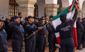 Ray Chagoya reconoce labor de la Policía Municipal de Oaxaca de Juárez en su 36 aniversario