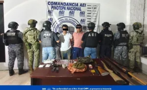 Fiscalía de Oaxaca ejecuta cateo en San Pedro Atoyac y detiene a dos personas