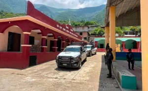 Secretaría de Gobierno coordina acciones institucionales para garantizar una jornada electoral en paz en Santiago Xanica