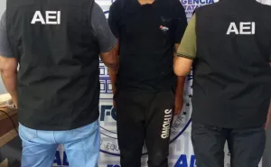FGEO aprehende a probable responsable de robo de mototaxi ocurrido en el Istmo de Tehuantepec; habría amagado con arma de fuego al conductor