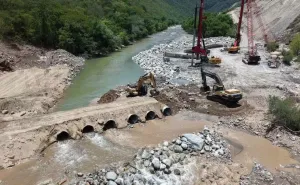 Avanza la construcción del puente «El Tornillo» en Oaxaca