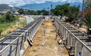 Avanzan trabajos en el Parque del Amor