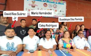 Participa ASAEO como grupo de choque contra maestros durante informe presidencial