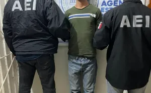 Fiscalía de Oaxaca detiene en la región de la Cañada a hombre requerido por autoridades de Jalisco por feminicidio y abuso sexual infantil agravado