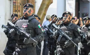 Oaxaca de Juárez participa en el Desfile Cívico-Militar