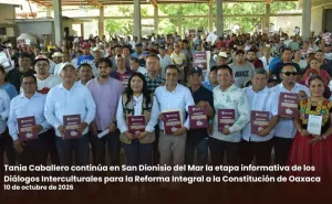Tania Caballero continúa en San Dionisio del Mar la etapa informativa de los Diálogos Interculturales para la Reforma Integral a la Constitución de Oaxaca