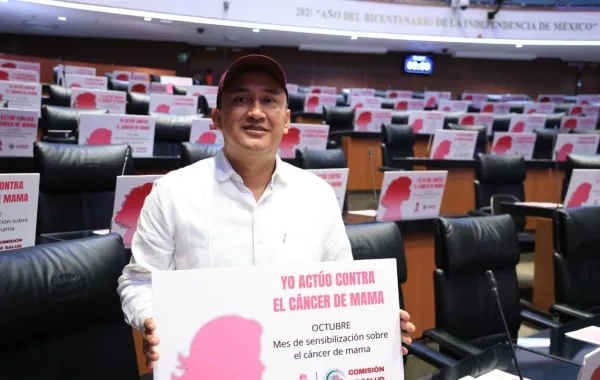 Celebra Nino Morales programas contra el cáncer de mama