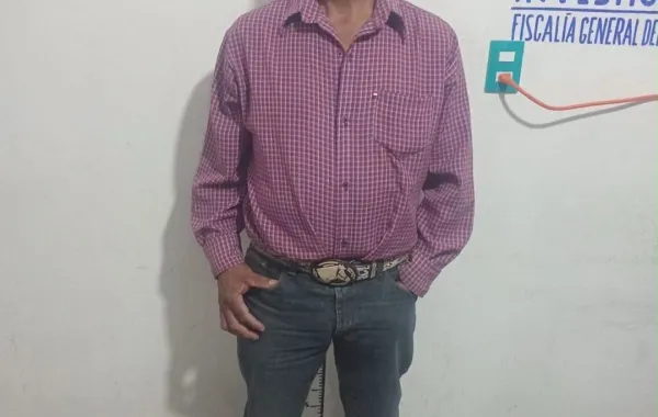 FGEO ejecuta orden de aprehensión por el delito de tráfico de plazas y servicios cometido en la región de Valles Centrales