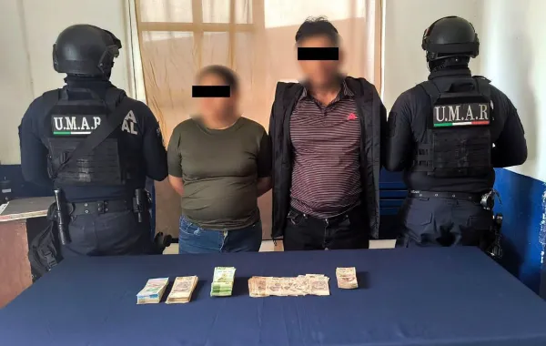 Policía Municipal detiene a dos personas que transportaban dinero en efectivo sin acreditar su procedencia