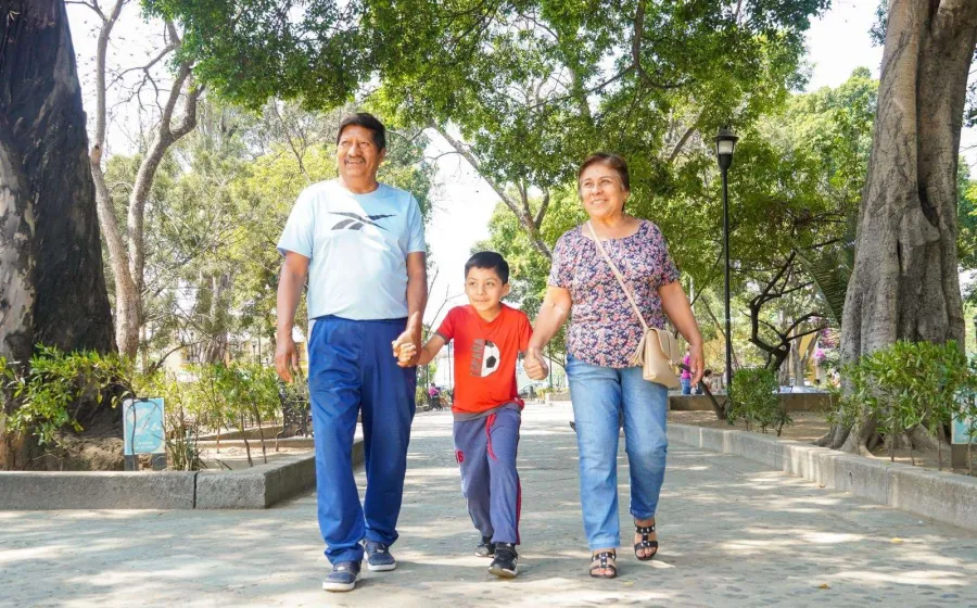 Exhortan a regalar tiempo y calidad en familia esta Navidad