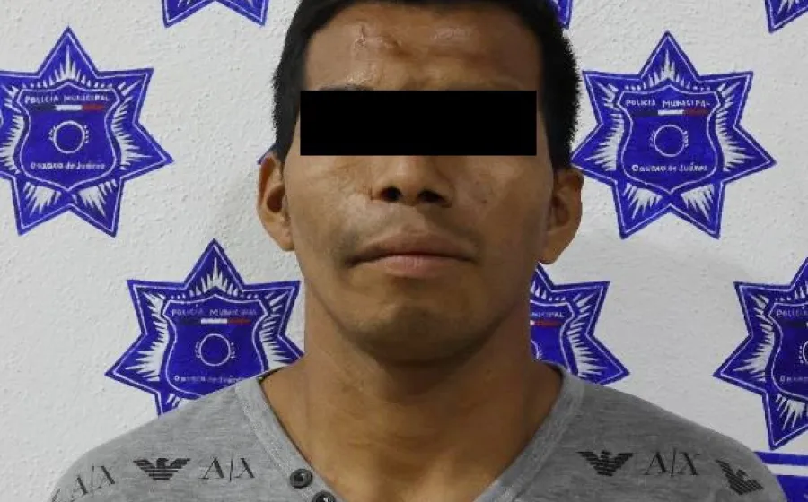 Policía Municipal detiene a persona que sustrajo objetos de un vehículo