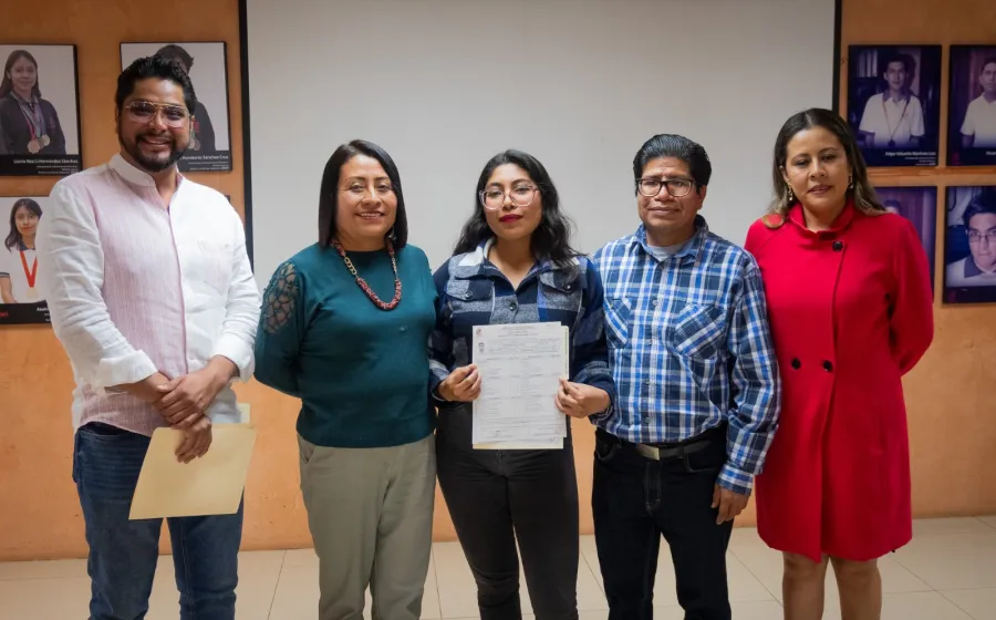 Entrega Cobao certificados a egresadas y egresados del CEA 08 Pueblo Nuevo