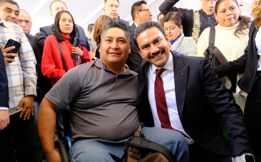 Ray Chagoya trabaja en favor de los grupos prioritarios de Oaxaca de Juárez