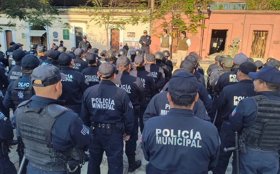 Policías de Oaxaca de Juárez concluyen capacitación sobre justicia cívica