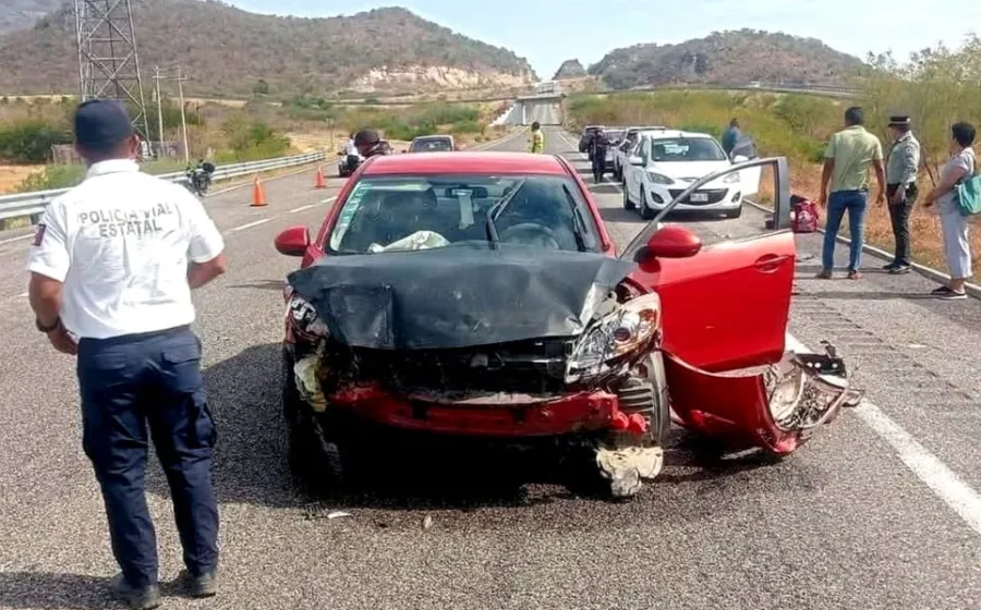 Falta de precaución desencadena tragedia familiar en la nueva carretera Mitla-Tehuantepec