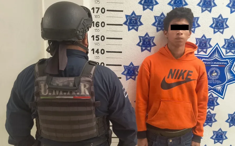 Detienen a sujeto en la capital por presunto robo