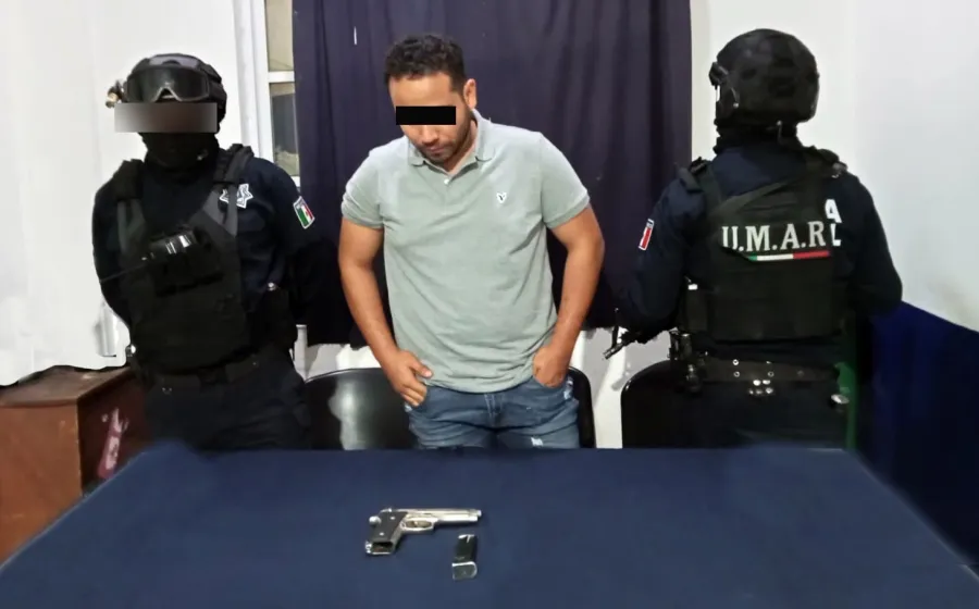 Policía Municipal detiene a persona sorprendida en posesión de un arma de fuego