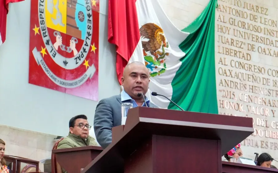 Solicita Dante Montaño claridad en Farmacias Bienestar y programas sociales en Oaxaca