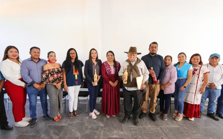 Rompe récord concurso para imagen oficial del Martes de brujas en Xoxocotlán