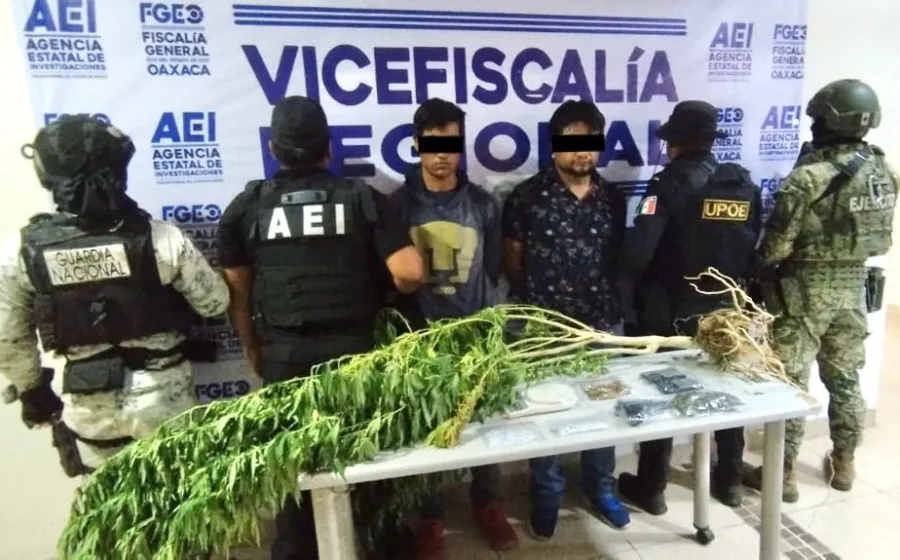 En cateo en el valle de Etla, detienen a dos, aseguran drogas, cartuchos útiles y armas de fuego