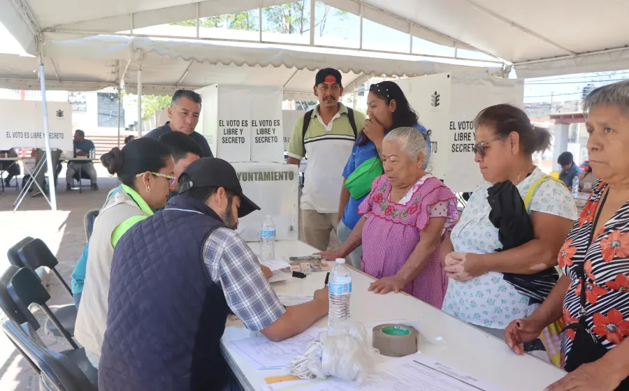 Impera el orden y civilidad en elección de agentes municipales de Oaxaca de Juárez
