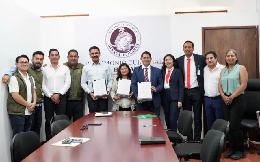 Municipio capitalino firma convenio con la CFE para fortalecer el alumbrado público