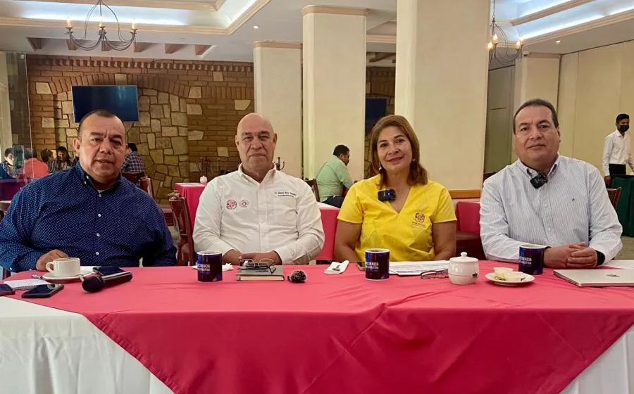 Desayunando con... Coesfo y PC - 15/04/25