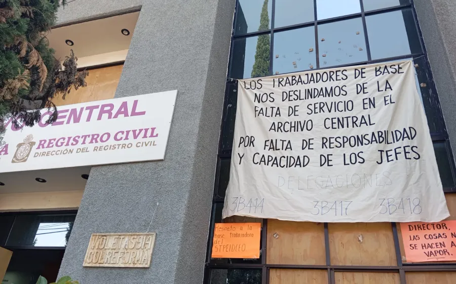 Ineptitud en la dirección del Registro Civil, permanece sin atención a usuarios