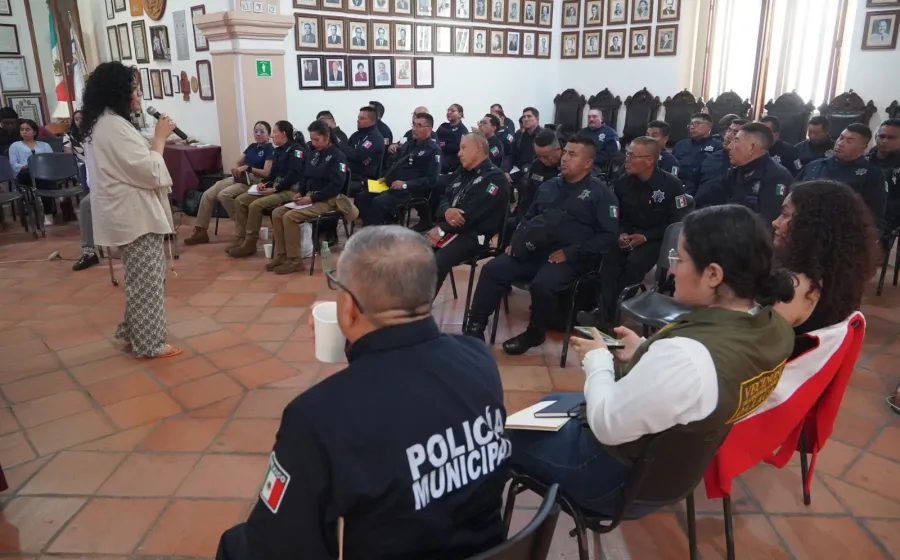 Personal de la Secretaría de Seguridad Vecinal recibe capacitación