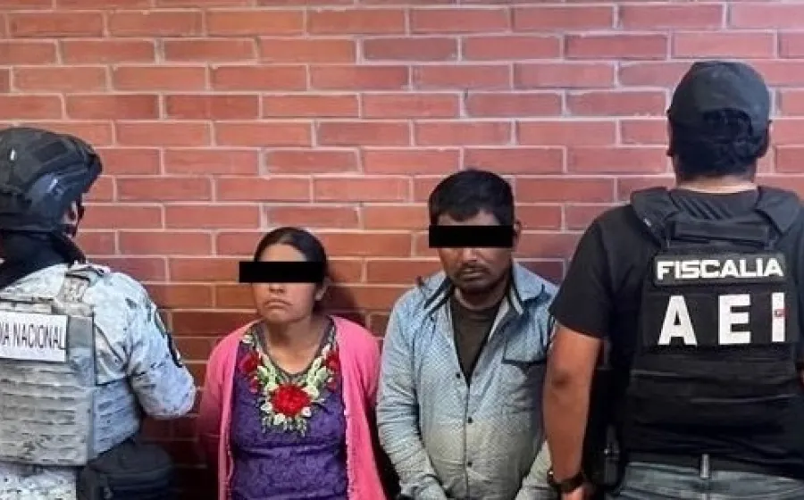 Dos detenidos en cateo de la Sierra Sur; aseguran dosis de droga