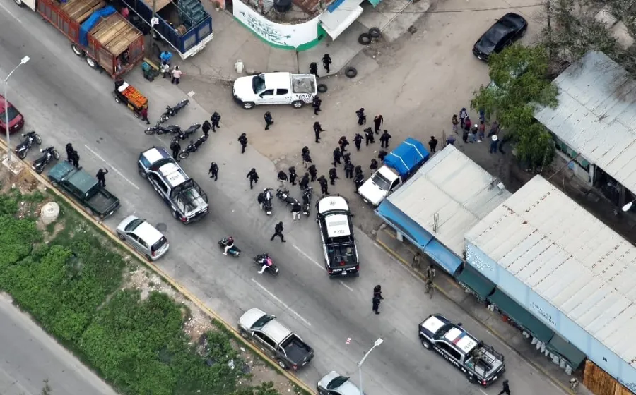Despliega FGEO operativo tras agresión realizada por grupo de choque en la Central de Abasto
