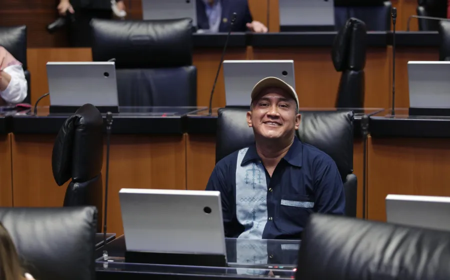 Presenta Morena Reforma para eliminar el uso obligatorio de toga en la SCJN