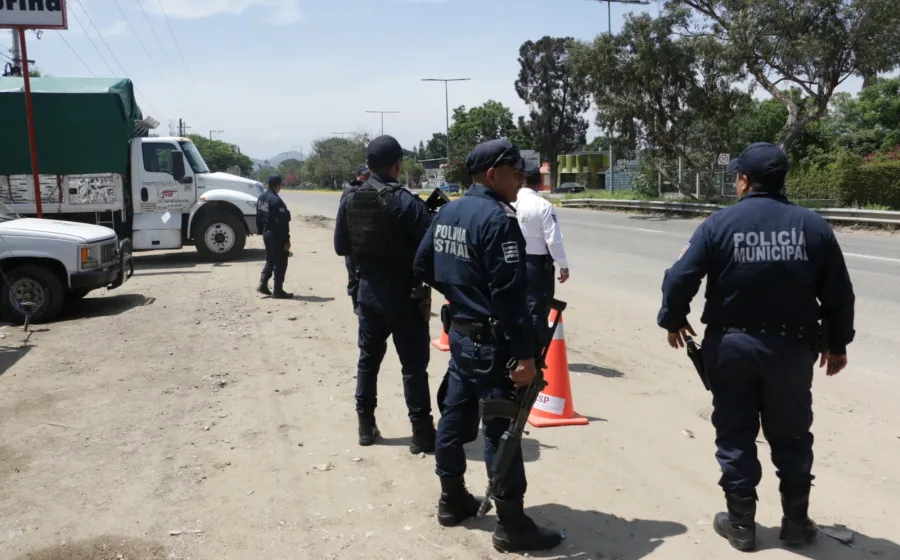 Refuerzan seguridad en accesos a la ciudad por la Guelaguetza 2025